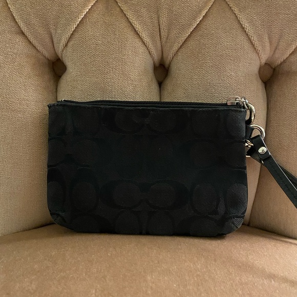 Coach mini wristlet - Picture 2 of 2